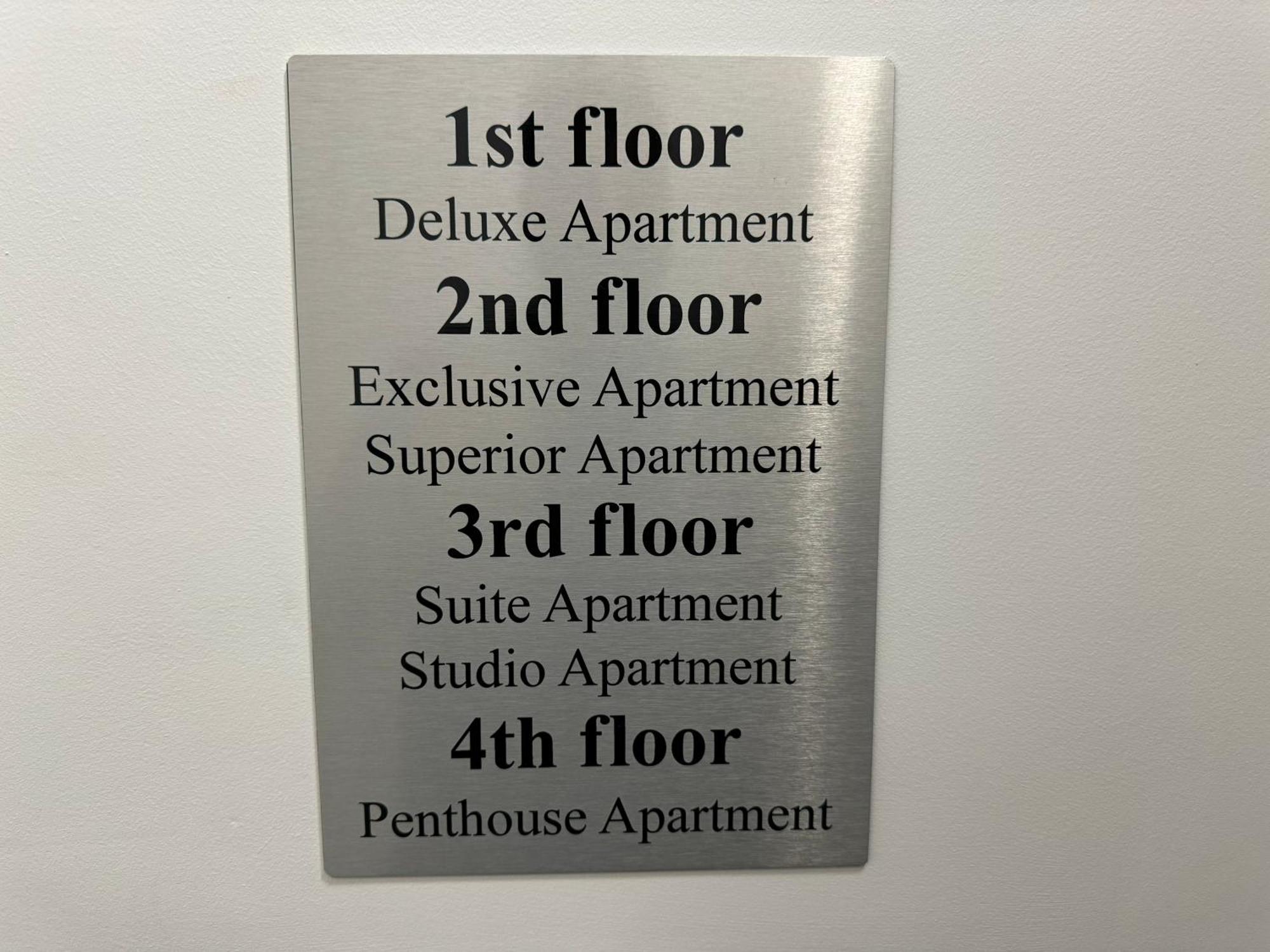 Southgate Luxury Apartment
