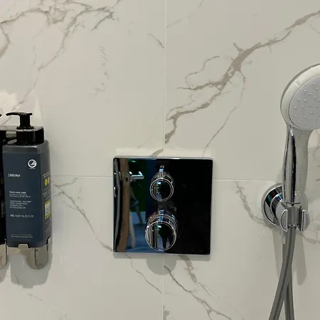 Southgate Luxury Apartments Elland Экстерьер фото