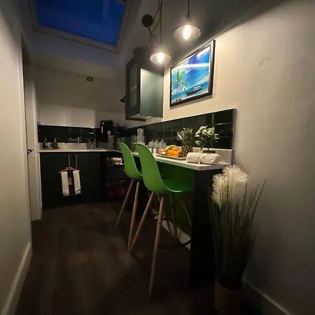 Southgate Luxury Apartments Elland Экстерьер фото