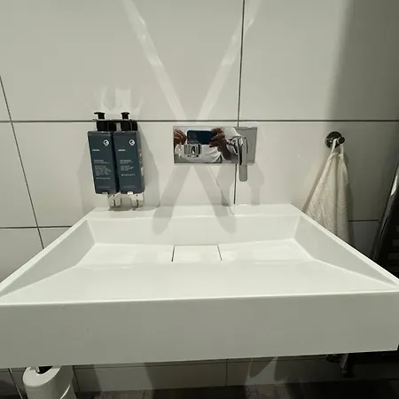Southgate Luxury Apartments Elland Экстерьер фото