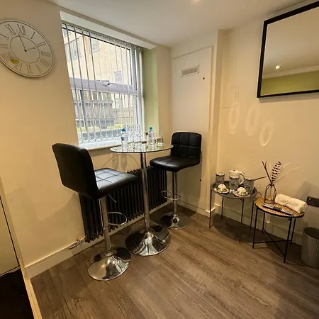 Southgate Luxury Apartments Elland Экстерьер фото