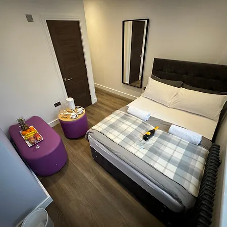 Southgate Luxury Apartments Elland Экстерьер фото