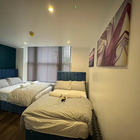 Southgate Luxury Apartments Elland Экстерьер фото