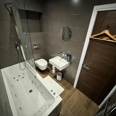 Southgate Luxury Apartments Elland Экстерьер фото