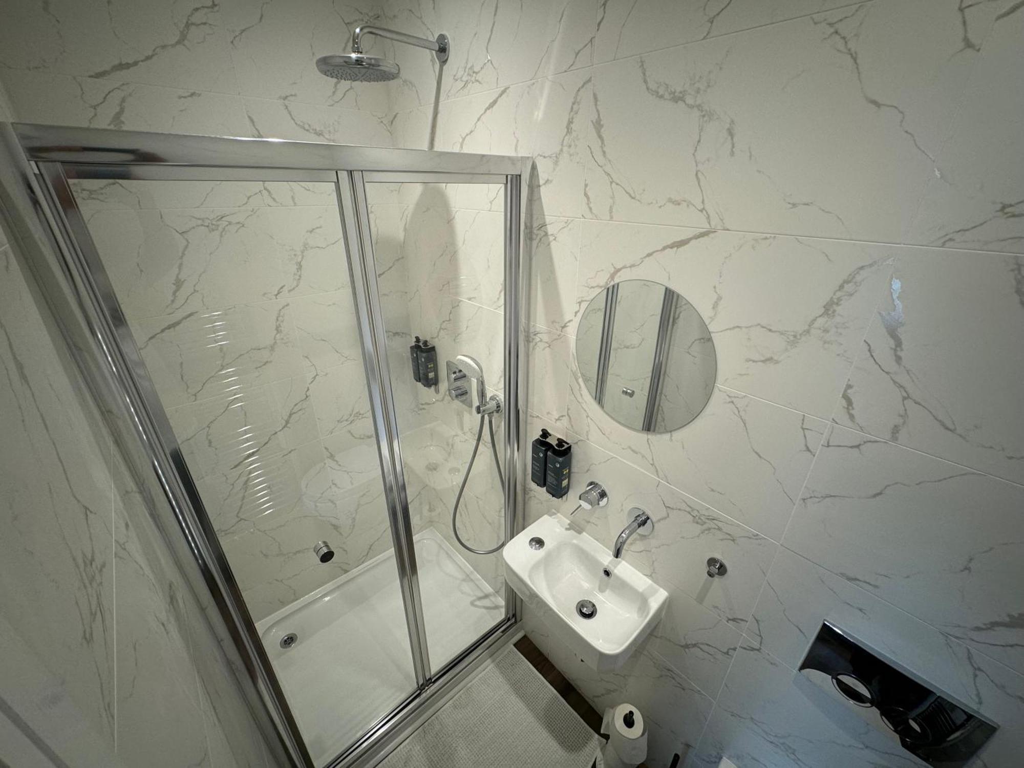 Southgate Luxury Apartment *