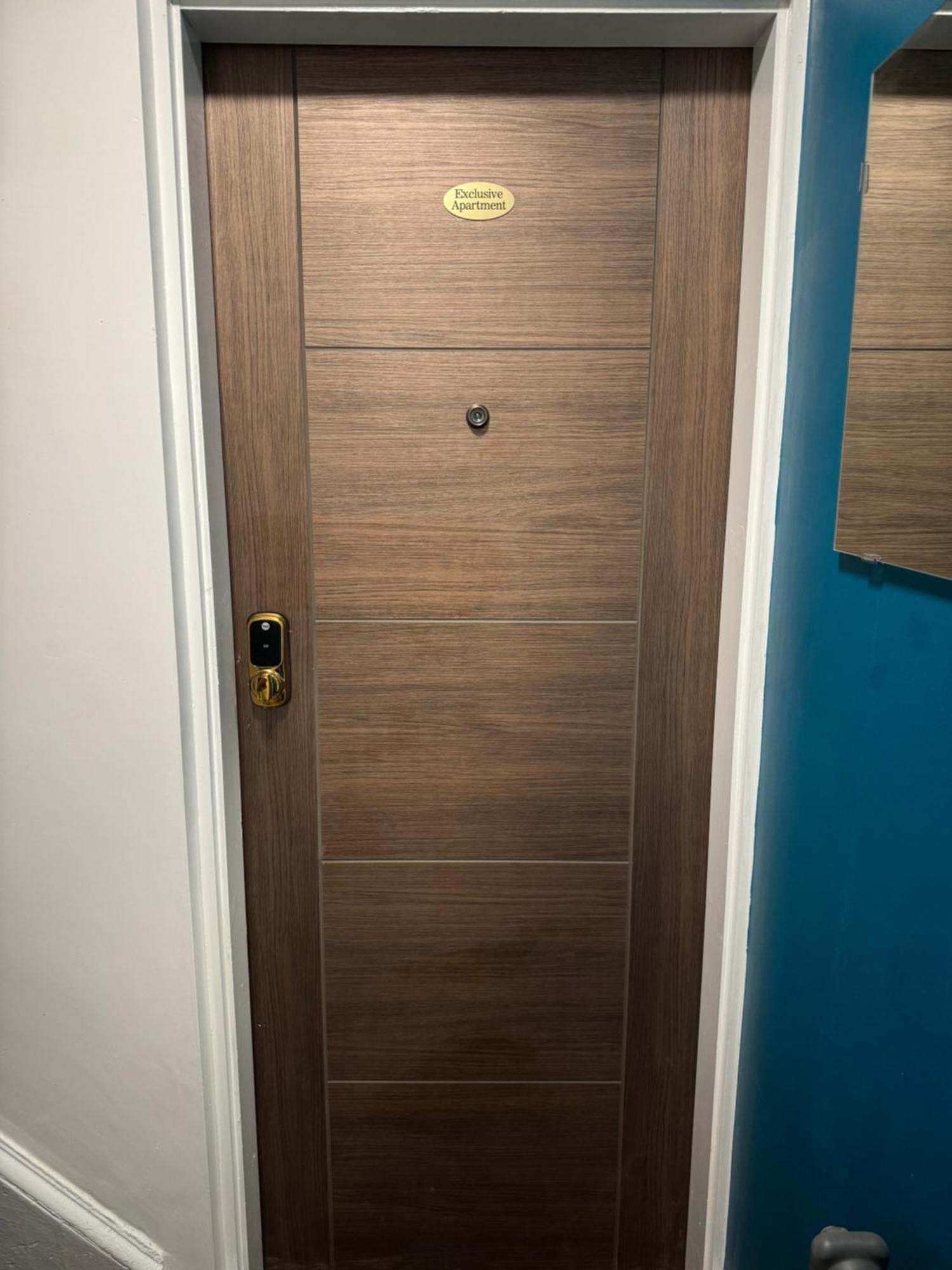 Southgate Luxury Apartment *