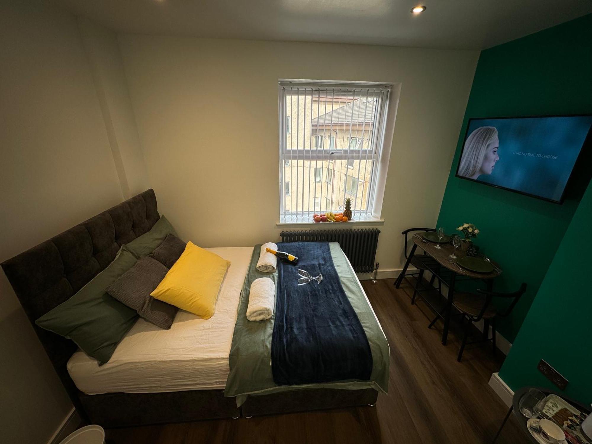 Southgate Luxury Apartment *