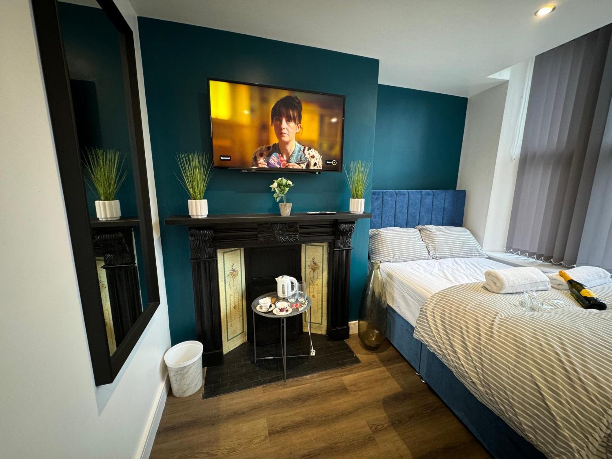 Southgate Luxury Apartment Elland