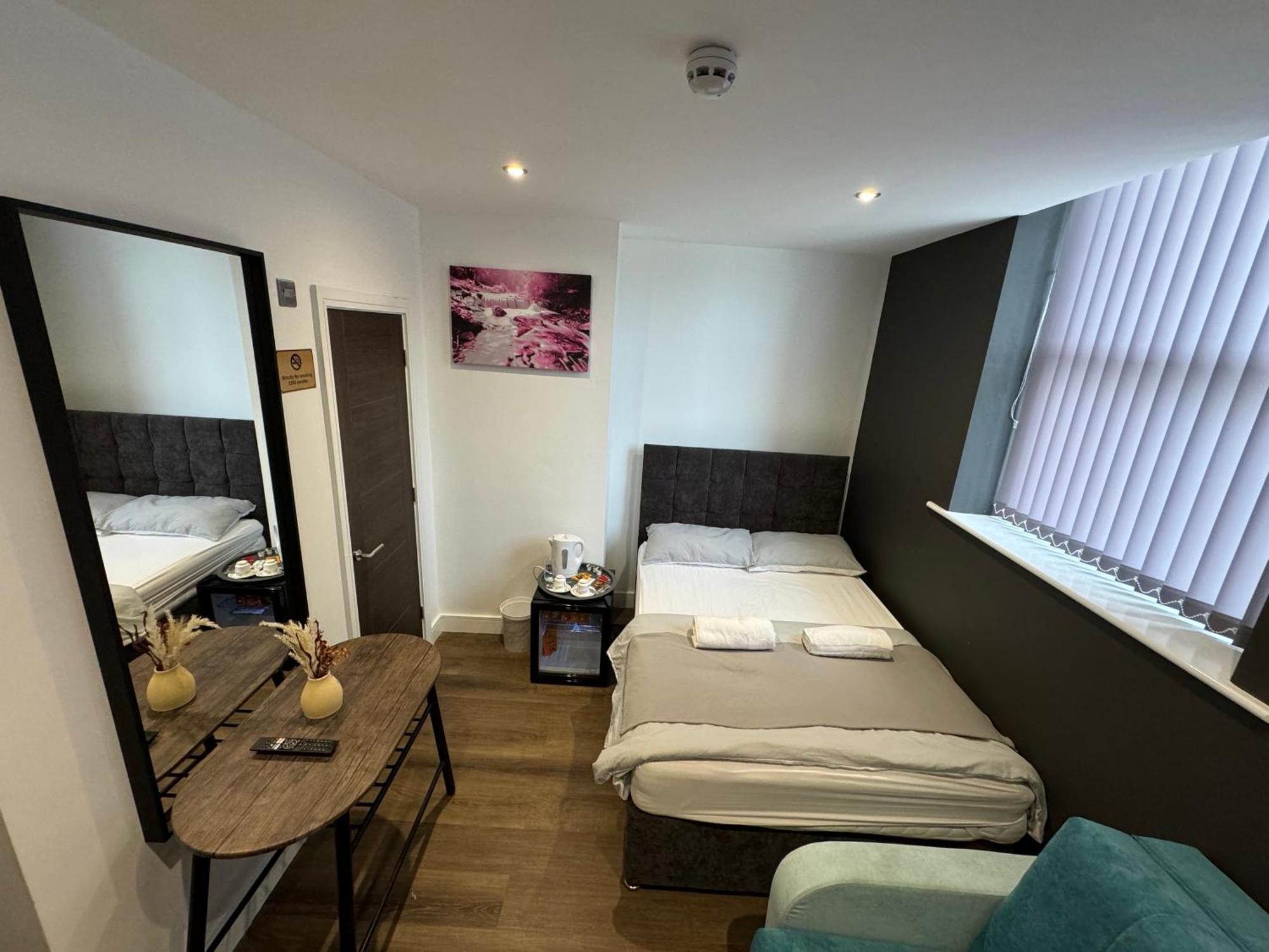 Southgate Luxury Apartment Elland