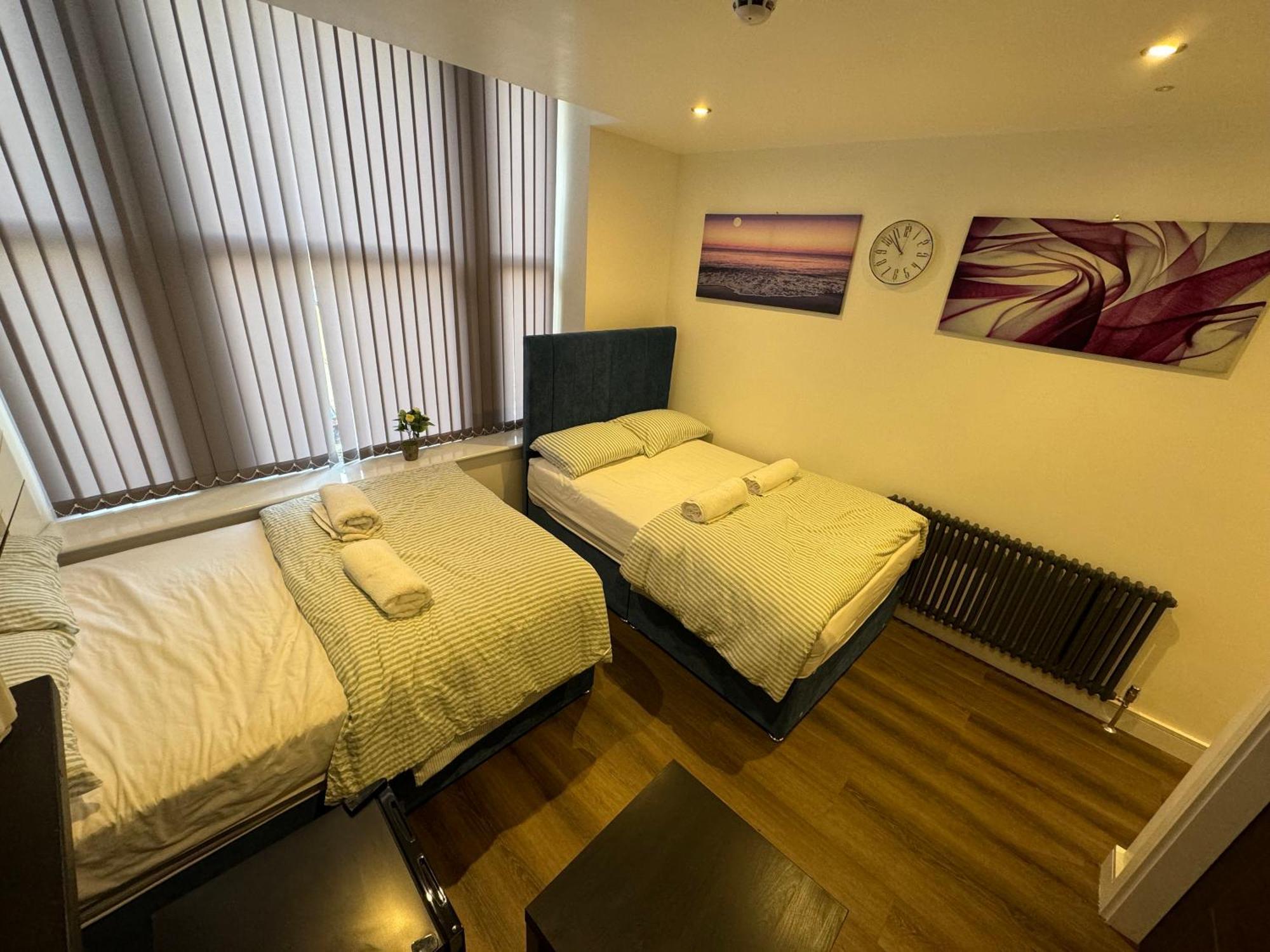 Southgate Luxury Apartment *