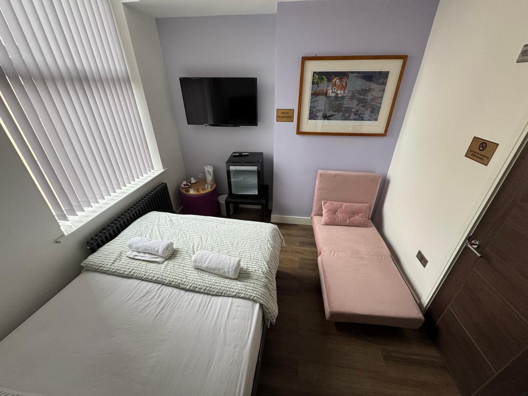 Southgate Luxury Apartment Elland