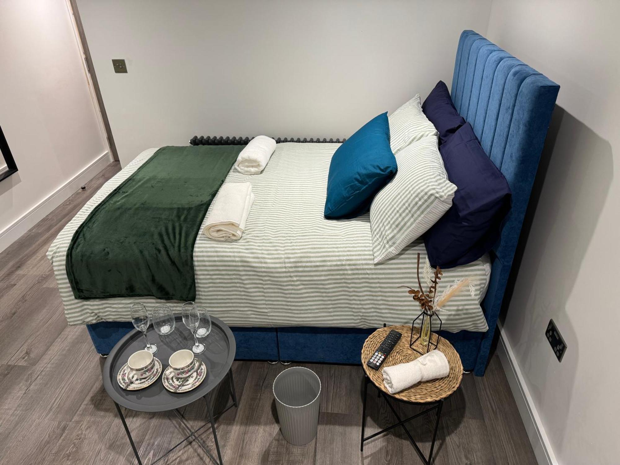 Southgate Luxury Апартаменты