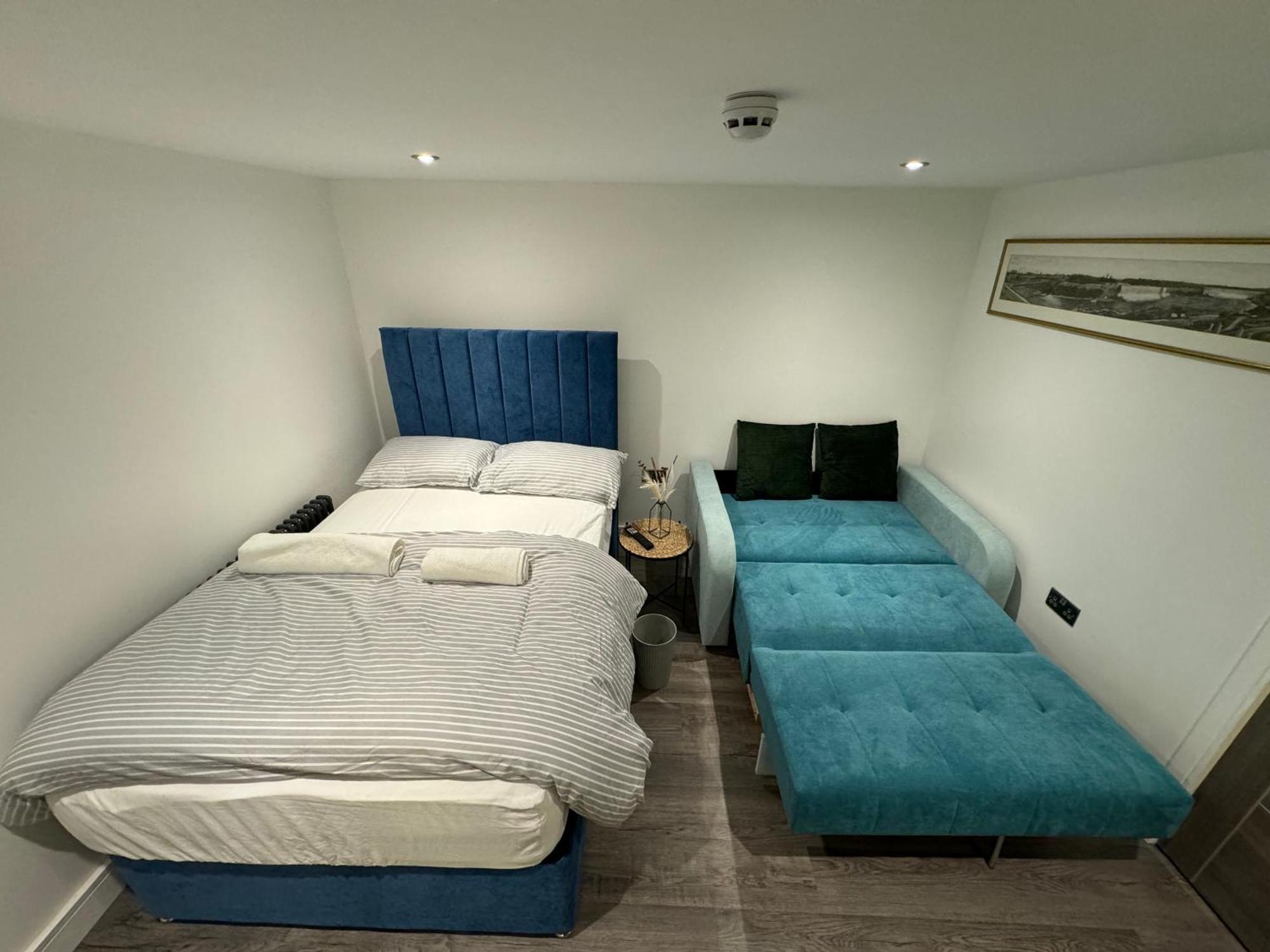 Southgate Luxury * Elland